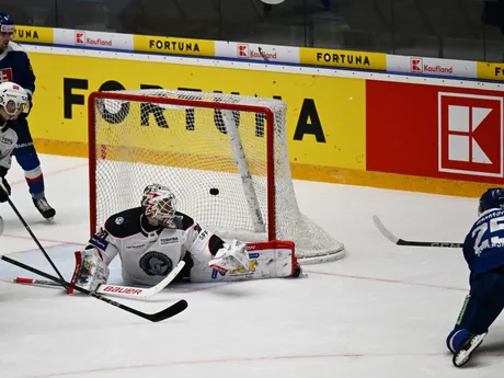 Brankár Tobias Normann (Nórsko) inkasuje tretí gól počas zápasu Slovensko – Nórsko na Vianočnom Kaufland Cupe 2024.