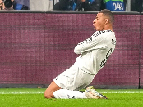 Kylian Mbappé oslavuje gól v zápase 6. kola Ligy majstrov: Atalanta Bergamo - Real Madrid.