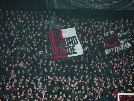 Fanúšikovia Feyenoordu v zápase 6. kola ligovej fázy Ligy majstrov Feyenoord Rotterdam - AC Sparta Praha.