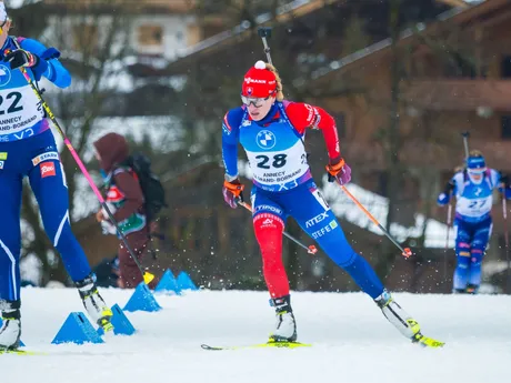 Paulína Bátovská Fialková počas pretekov s hromadným štartom v Annecy.