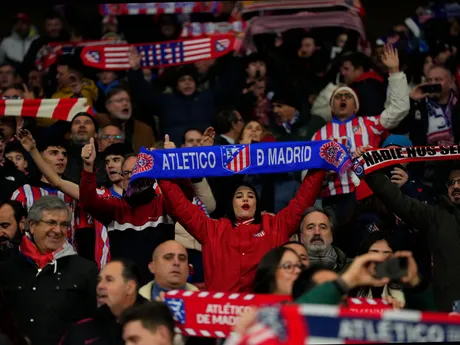 Fanúšikovia Atlética Madrid počas zápasu 6. kola ligovej fázy Ligy majstrov Atlético Madrid - Slovan Bratislava.