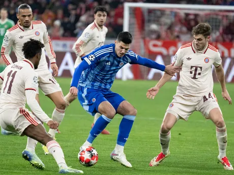 Futbalista Slovana Bratislava Marko Tolič v zápase Ligy majstrov proti Bayernu Mníchov. 