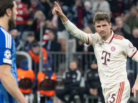 Thomas Müller sa teší z gólu v zápase Ligy majstrov Bayern Mníchov - Slovan Bratislava.