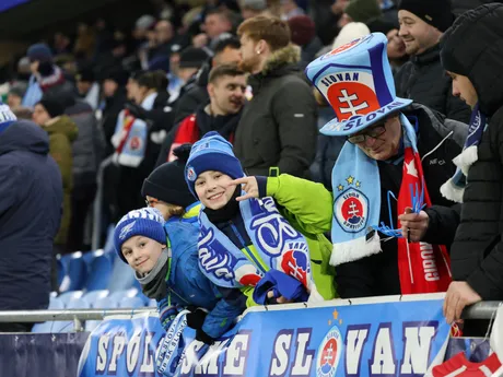 Momentka zo zápasu ŠK Slovan Bratislava - VfB Stuttgart v 7. kole ligovej fázy Ligy majstrov.