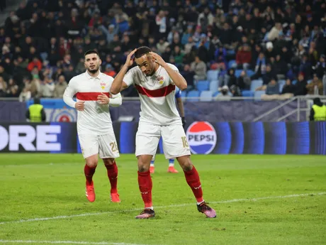 Momentka zo zápasu ŠK Slovan Bratislava - VfB Stuttgart v 7. kole ligovej fázy Ligy majstrov.