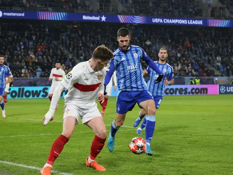 Momentka zo zápasu ŠK Slovan Bratislava - VfB Stuttgart v 7. kole ligovej fázy Ligy majstrov.