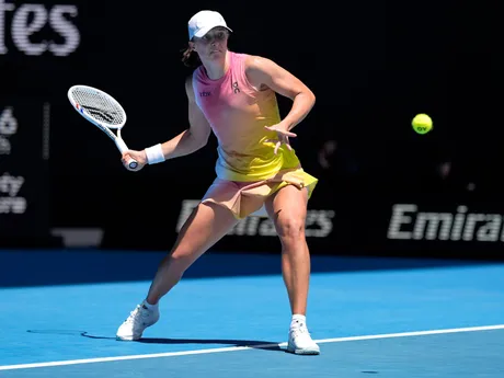 Iga Swiateková počas 2. kola Australian Open 2025 proti Rebecce Šramkovej. 