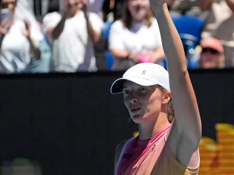 Iga Swiateková počas 2. kola Australian Open 2025 proti Rebecce Šramkovej. 