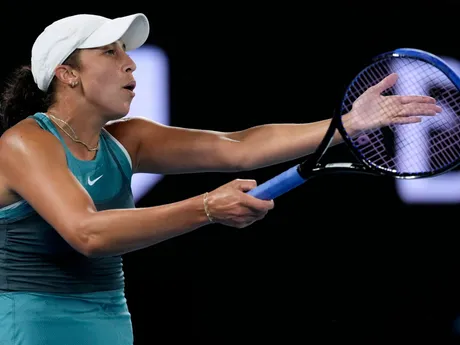 Madison Keysová v semifinálovom zápase proti Ige Swiatekovej na Australian Open 2025.