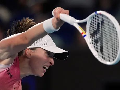 Iga Swiateková v semifinálovom zápase proti Madison Keysovej na Australian Open 2025.