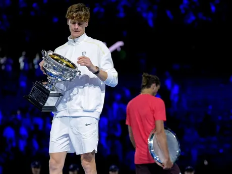 Jannik Sinner počas finále Australian Open 2025 proti Alexandrovi Zverevovi. 