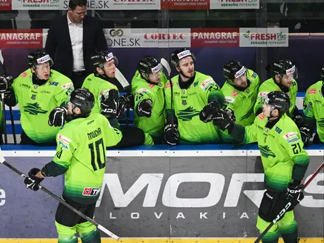 Gólová radosť hráčov Žiliny počas zápasu 35. kola Tipos extraligy HC Košice - DOXXbet Vlci Žilina.