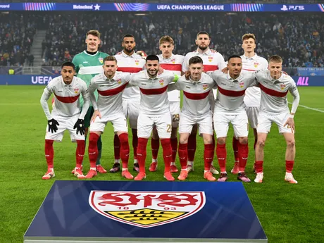 Futbalisti VfB Stuttgart pred zápasom proti ŠK Slovan Bratislava v 7. kole ligovej fázy Ligy majstrov.