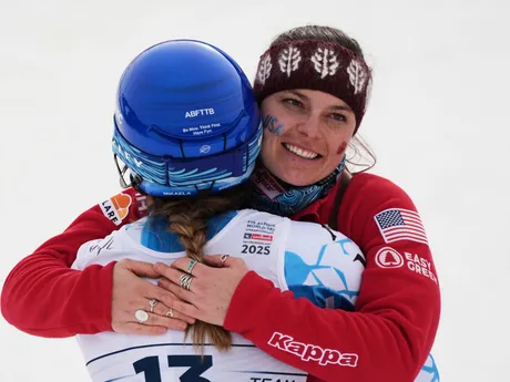 Mikaela Shiffrinová získala v zlatú medailu v tímovej kombinácii na MS 2025