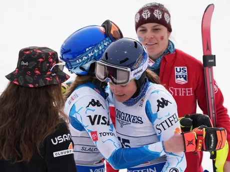 Mikaela Shiffrinová získala v zlatú medailu v tímovej kombinácii na MS 2025