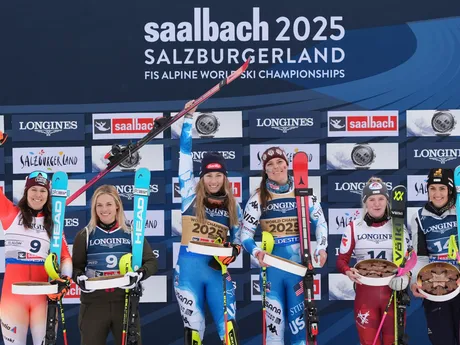 Mikaela Shiffrinová získala v zlatú medailu v tímovej kombinácii na MS 2025