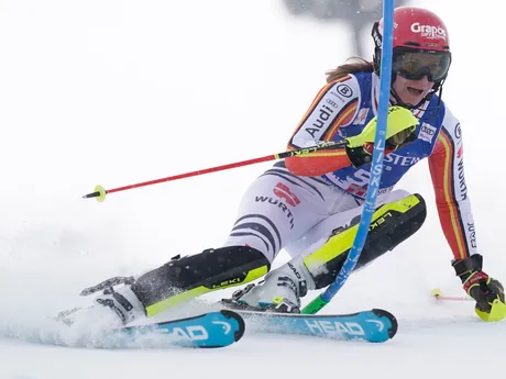 Nemka Lena Dürrová počas prvého kola slalomu Svetového pohára v talianskom stredisku Sestriere.