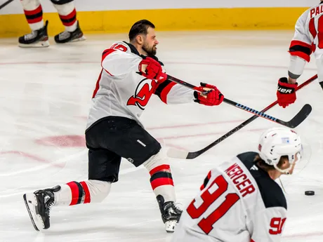 Tomáš Tatar na rozcvičke pred zápasom Montreal Canadiens - New Jersey Devils.