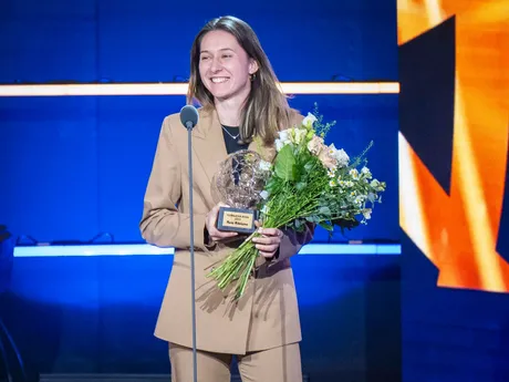 Na snímke víťazka ankety Futbalistka roka 2024 Mária Mikolajová počas odovzdávania ocenení na galavečeri Futbalista roka 2024.