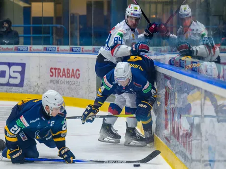 zľava Adam Žiak, Nerijus Ališauskas (obaja Spišská Nová Ves), Viktor Fekiač (Zvolen)