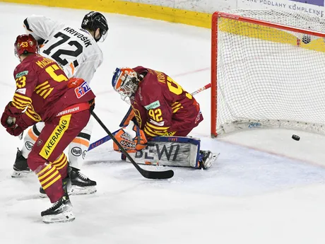 zľava Ross MacDougall (Trenčín), Filip Krivošík (Košice) a Paavo Kohonen (Trenčín) 