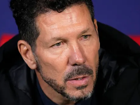 Diego Simeone v zápase Atlético Madrid - Real Madrid v odvete osemfinále Ligy majstrov