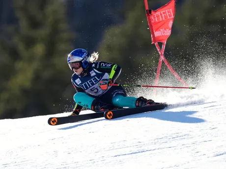Lara Colturiová počas obrovského slalomu v Sun Valley. 