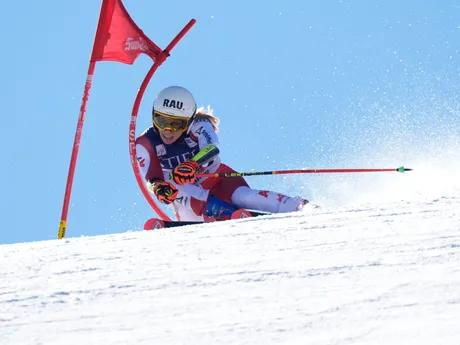 Katharina Liensbergerová počas obrovského slalomu v Sun Valley. 
