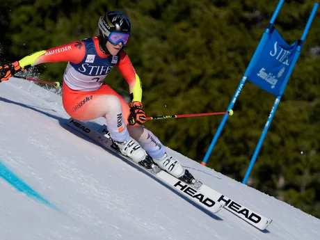Lara Gutová-Behramiová počas obrovského slalomu v Sun Valley. 