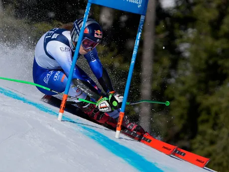 Sofia Goggiová počas obrovského slalomu v Sun Valley. 