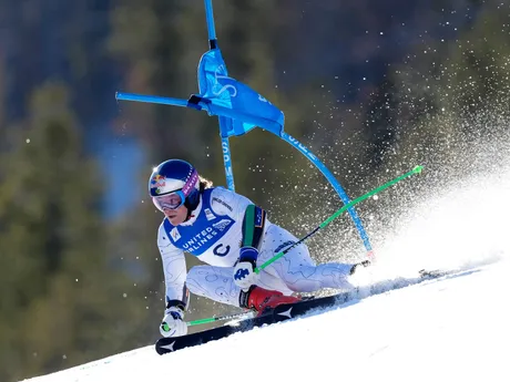 Braathen Lucas Pinheiro počas prvého kola obrovského slalomu v americkom stredisku Sun Valley.