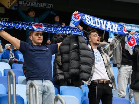 Fanúšikovia Slovana počas duelu ŠK Slovan Bratislava - FC Spartak Trnava v 1. zápase semifinále Slovnaft Cupu.