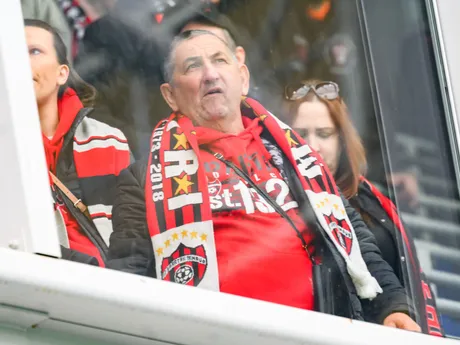 Fanúšikovia Spartaka počas duelu ŠK Slovan Bratislava - FC Spartak Trnava v 1. zápase semifinále Slovnaft Cupu.