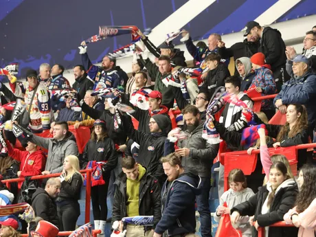 Fanúšikovia Zvolena počas štvrtého zápasu semifinále play off hokejovej Tipos extraligy KM Zvolen - HC Košice.