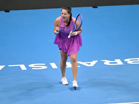 slovenská tenistka Viktória Hrunčáková sa teší z výhry proti Rebecce Munkovej Mortensenovej