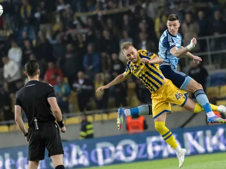 sprava Danylo Ignatenko (Slovan) a Matej Trusa (DAC) 