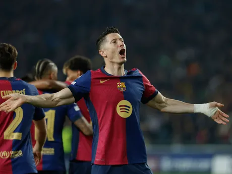 Robert Lewandowski sa teší po strelenom góle v zápase FC Barcelona - Borussia Dortmund v 1. štvrťfinále Ligy majstrov.