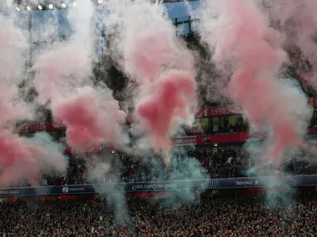 Fanúšikovia počas štvrťfinálového zápasu Ligy majstrov FC Arsenal - Real Madrid.