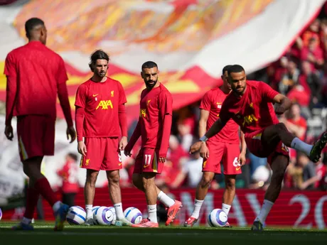 Mohamed Salah s tímom pred zápasom Liverpool - Tottenham. 