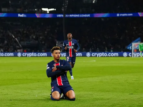 Desire Doue oslavuje gól počas úvodného zápasu štvrťfinále Ligy majstrov Paríž St. Germain - Aston Villa.