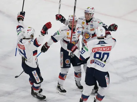 Na snímke gólová radosť hráčov Zvolena v piatom zápase semifinále play off hokejovej Tipos extraligy HC Košice – HKM Zvolen.
