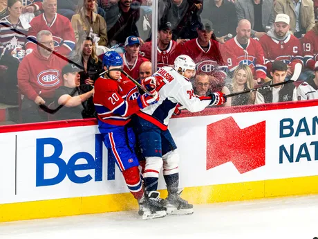 Juraj Slafkovský v 3. zápase 1. kola play-off NHL: Montreal Canadiens - Washington Capitals.