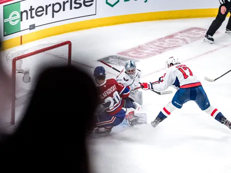 Juraj Slafkovský v 3. zápase 1. kola play-off NHL: Montreal Canadiens - Washington Capitals.