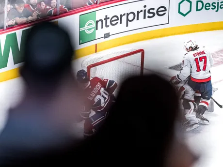 Juraj Slafkovský v 3. zápase 1. kola play-off NHL: Montreal Canadiens - Washington Capitals.