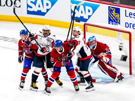 Juraj Slafkovský vo 4. zápase 1. kola play-off NHL: Montreal Canadiens - Washington Capitals.