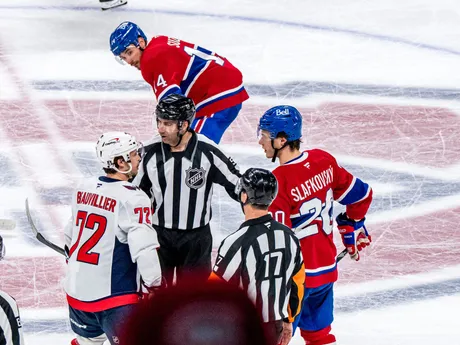 Juraj Slafkovský vo 4. zápase 1. kola play-off NHL: Montreal Canadiens - Washington Capitals.