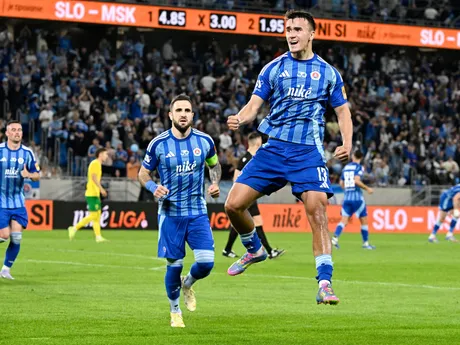David Strelec (Slovan) sa raduje po strelení vyrovnávajúceho gólu na 3:3 
