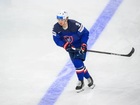 Alexandre Texier pred zápasom Slovensko - Francúzsko na MS v hokeji 2025. 