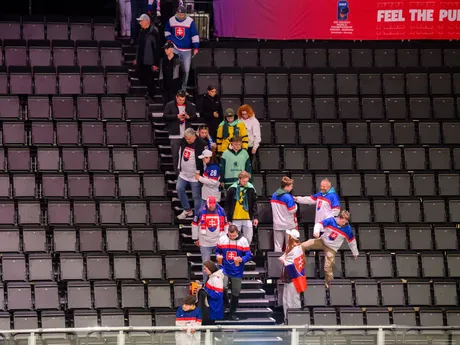 Fanúšikovia v Avicii Arena pred zápasom Slovensko - Kanada v skupine A na MS v hokeji 2025.