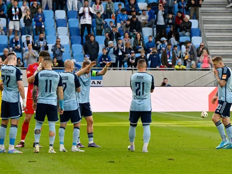 Juraj Kucka (Slovan) sa lúči s hráčskou kariérou so spoluhráčmi a fanúšikmi v záverečnom 10. kole nadstavbovej časti Niké ligy v skupine o titul ŠK Slovan Bratislava - FC Košice.